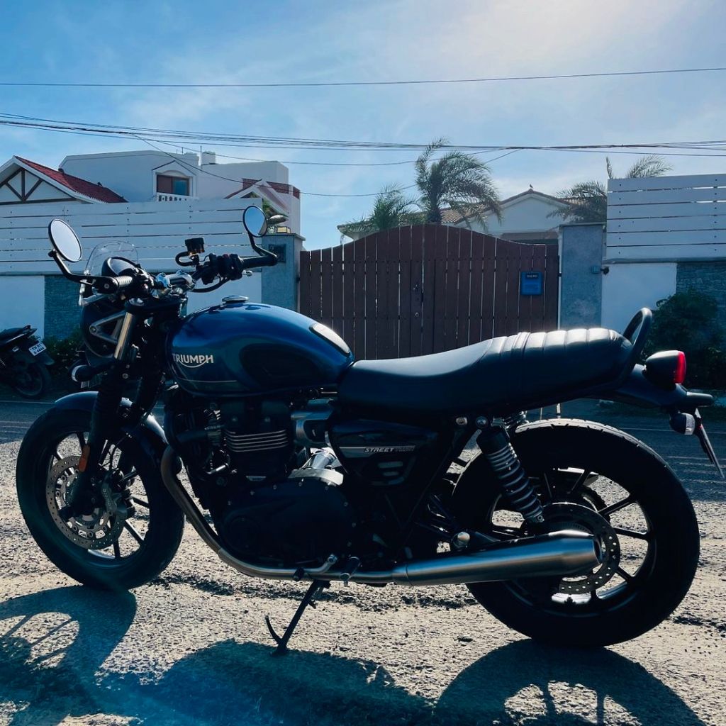 Triumph Street Twin 900 bikesocial -2